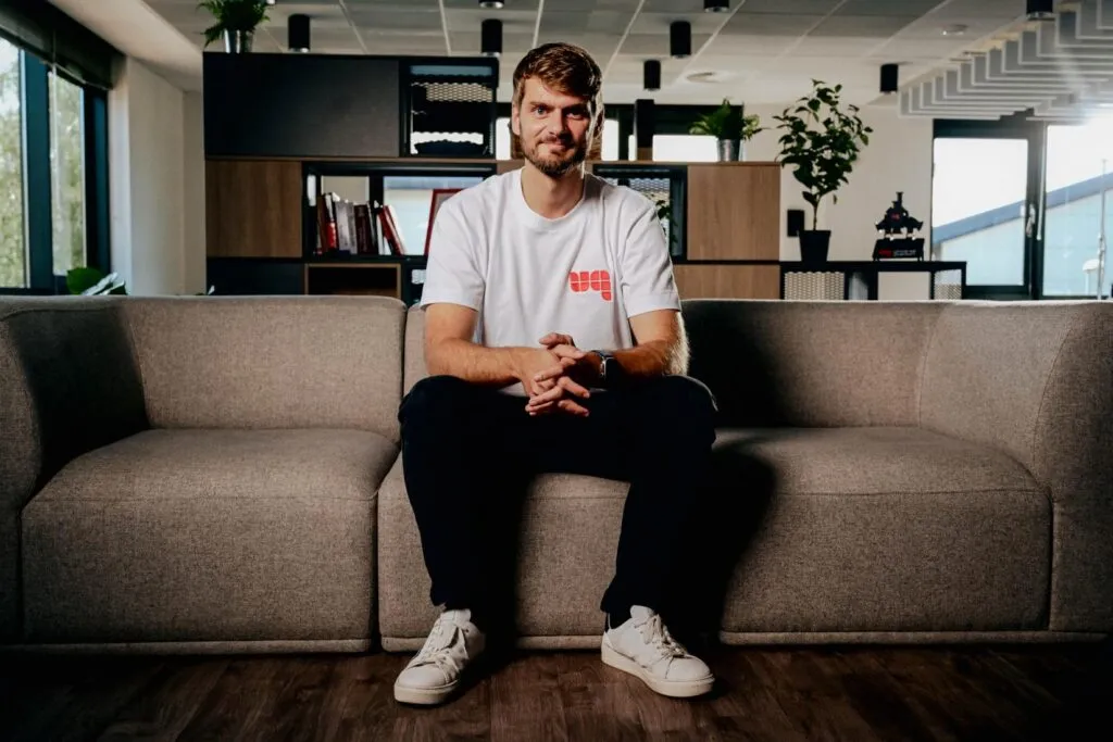 Universal Quantum raises a $100m Series A co-led by DCVC and Firgun Ventures, claiming a UK quantum record